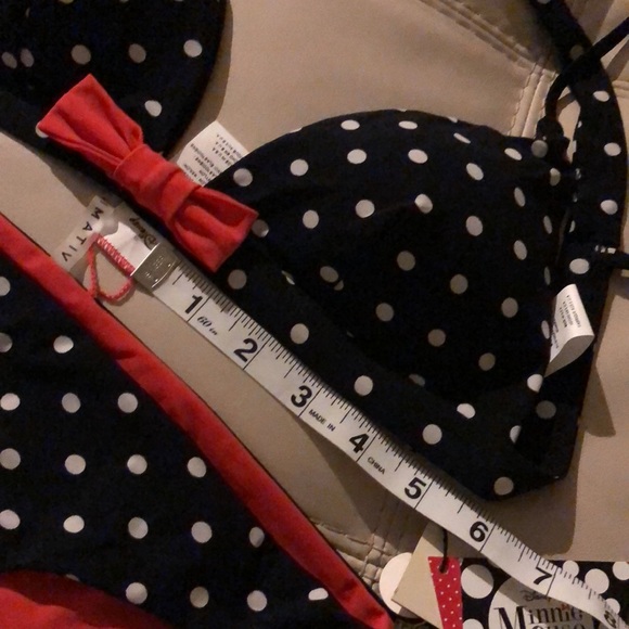 NWT Vitamin A y Amahlia Stevens Minnie Mouse 2pcs swim reversible bottom szM/8 - Picture 15 of 15
